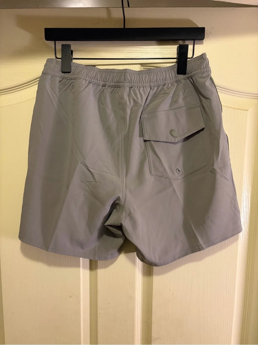 Vuori Men’s “Banks Resort” Short 7” Inseam w/ Brief Mesh Liner (M)
